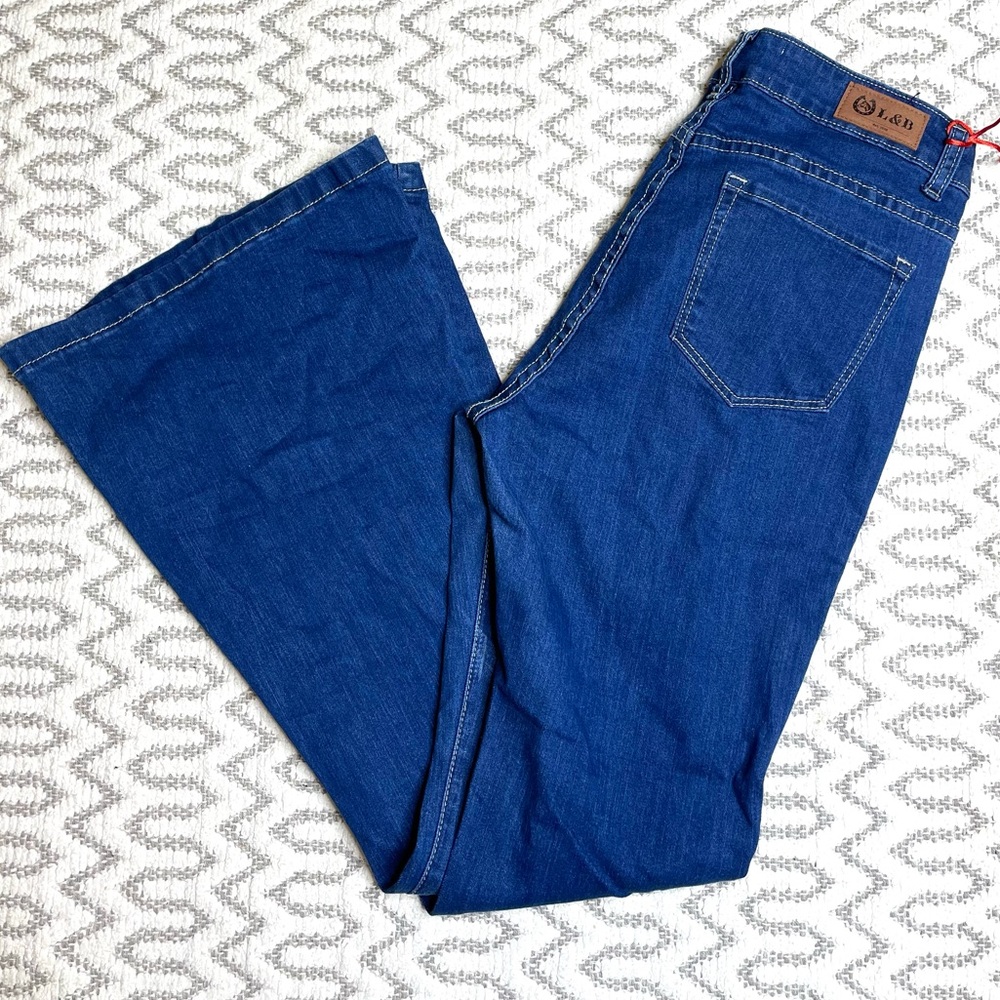 L&B Mid Rise Flare Jeans Women’s size 10 NWOT